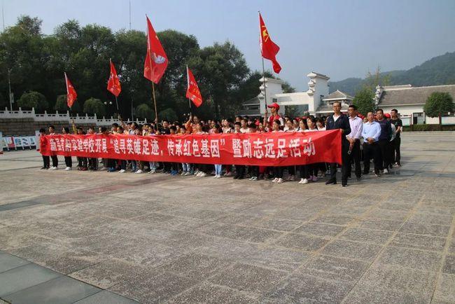 香港优才和高才通计划哪个更好?盘点香港优才和高才通8个区别和两者优缺点